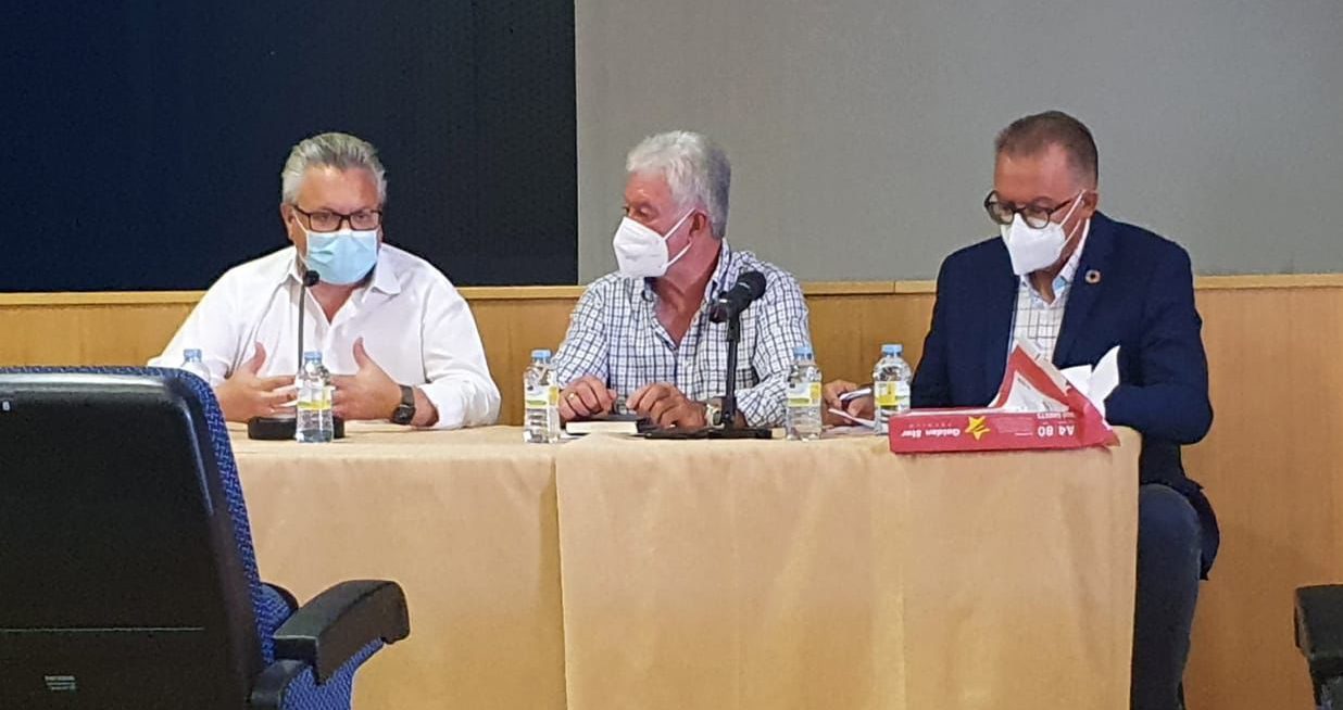 Emproacsa, la Diputación y la Mancomunidad de Los Pedroches se reúnen con ganaderos de la zona para atajar el problema del agua